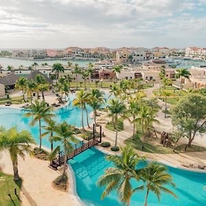 Ancora Cap Cana: Marina Resort&Villas
